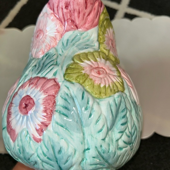 Vintage Beautiful Embossed Flowers Pitcher - Picture 5 of 7